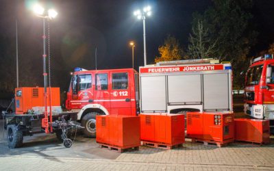 Feuerwehr Jünkerath rüstet sich mit vier Stromerzeugern und Lichtmastanhänger