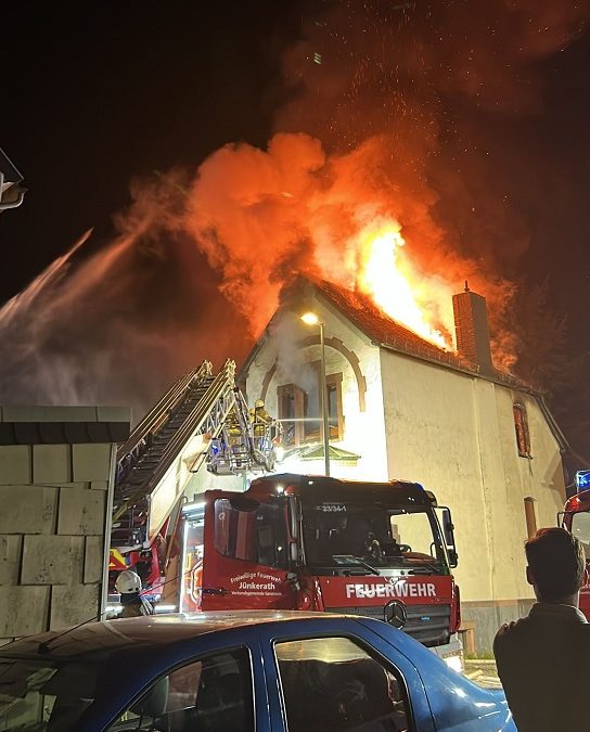 B3 – Gebäudebrand in der Bahnhofstraße in Birgel